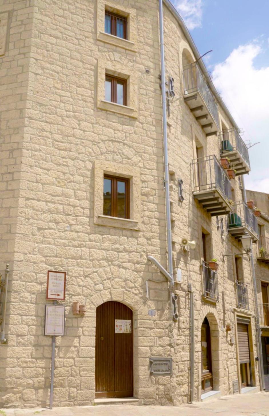 B&B Del Corso Gangi Buitenkant foto