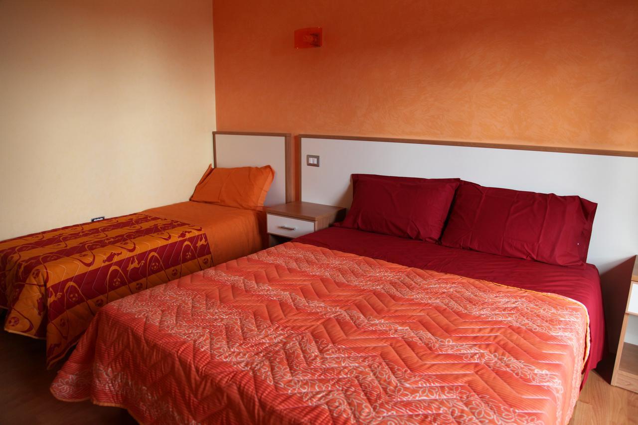 B&B Del Corso Gangi Buitenkant foto
